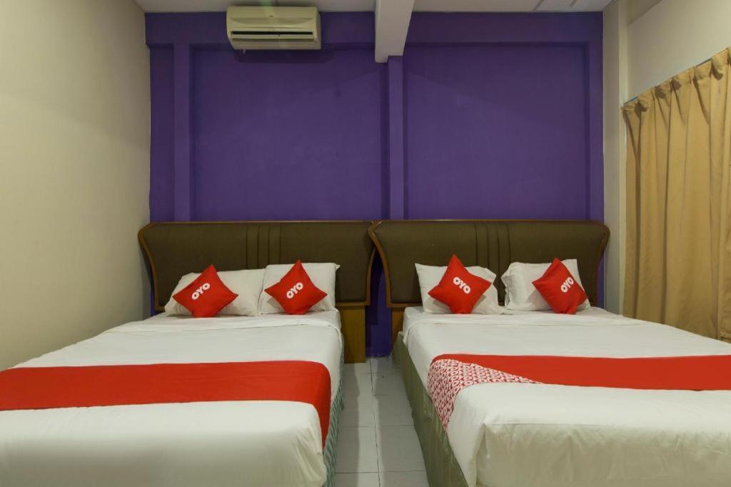 Oyo 44100 Hotel Casavilla Petaling Jaya Exterior foto