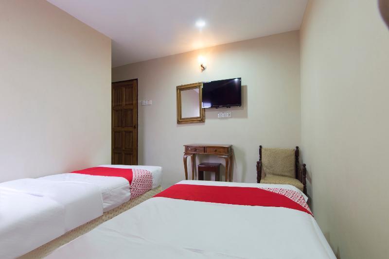 Oyo 44100 Hotel Casavilla Petaling Jaya Exterior foto