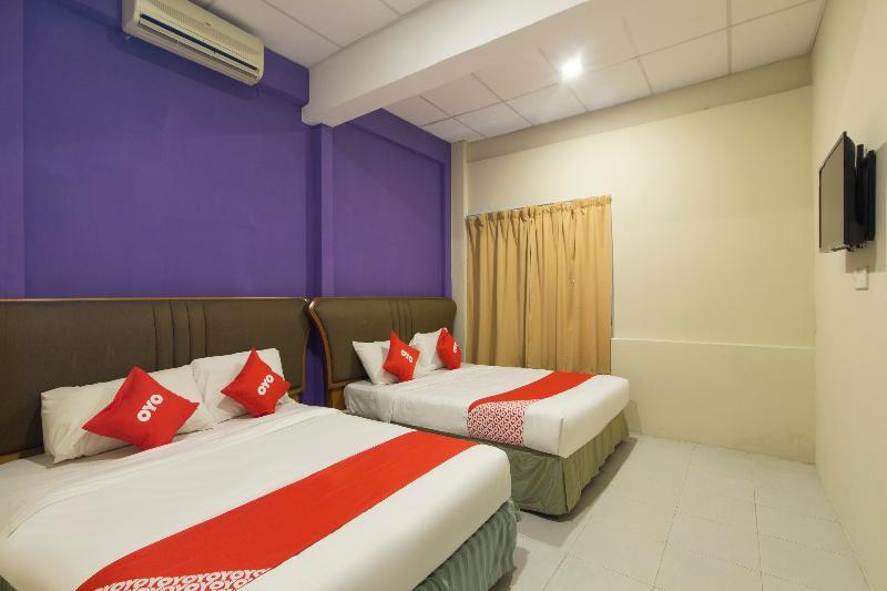 Oyo 44100 Hotel Casavilla Petaling Jaya Exterior foto